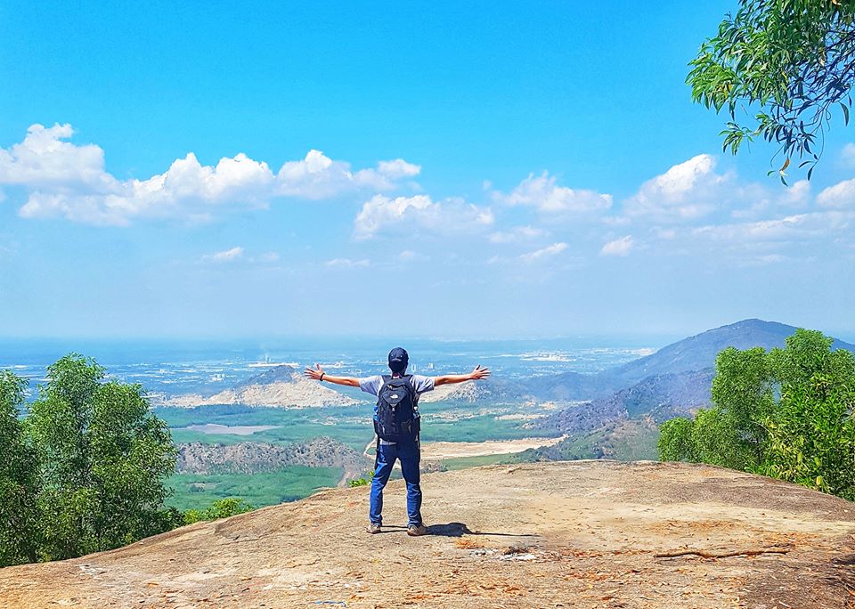 Khám phá và leo núi Dinh - Đinỉh la bàn