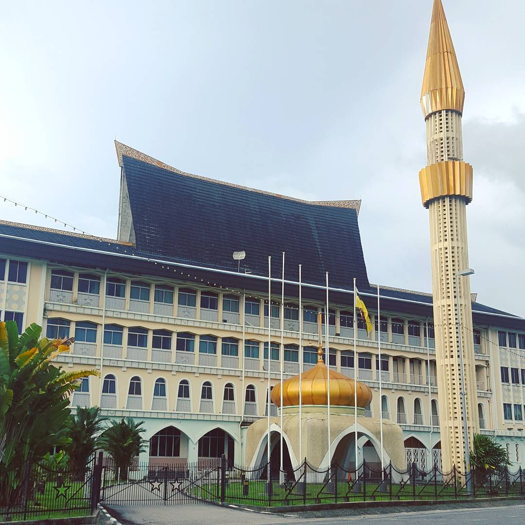 Du lịch bụi Brunei - Thánh đường Omar Ali Saifuddien Mosque 3