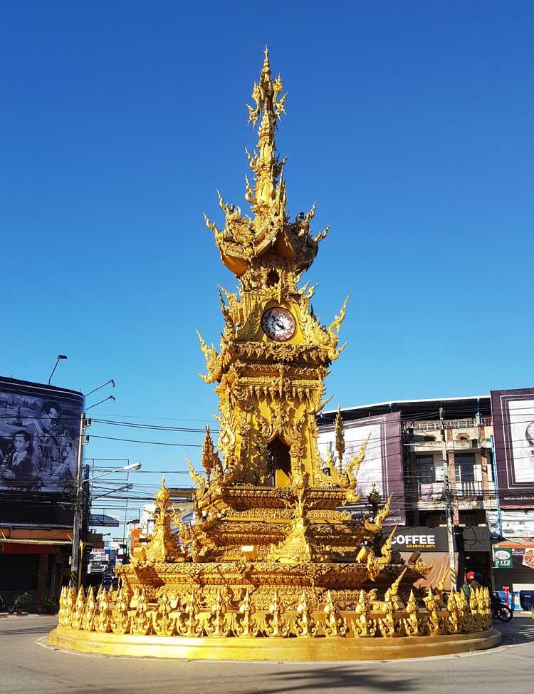 Kinh nghiệm du lịch bụi Thái Lan 16 - Chiang Rai Clock Tower
