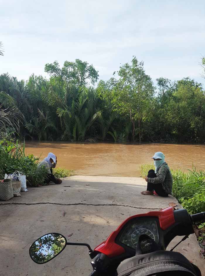 Khám phá 9 cửa sông của hệ thống sông Cửu Long 32 - Trên chuyến đò chiều qua xã Mỹ Long