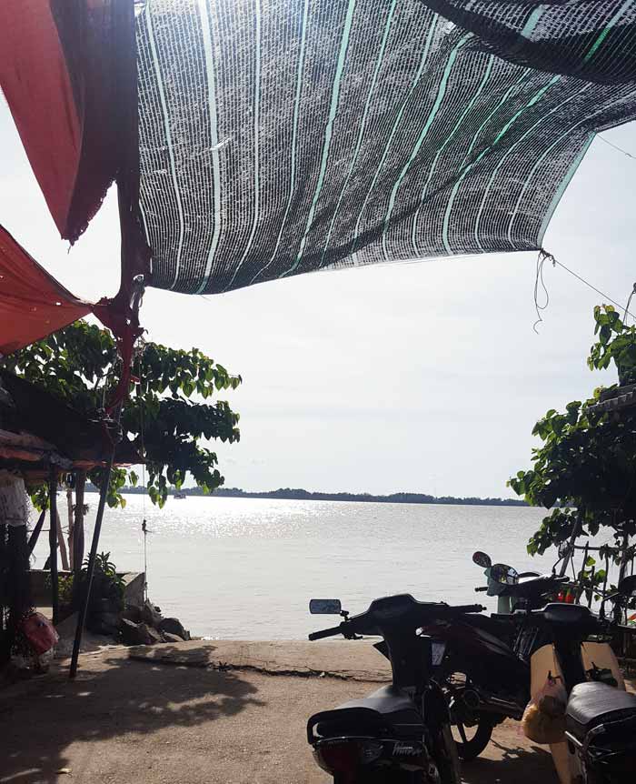 Khám phá 9 cửa sông của hệ thống sông Cửu Long 27 - Bến đò Bến Trại Long Hòa