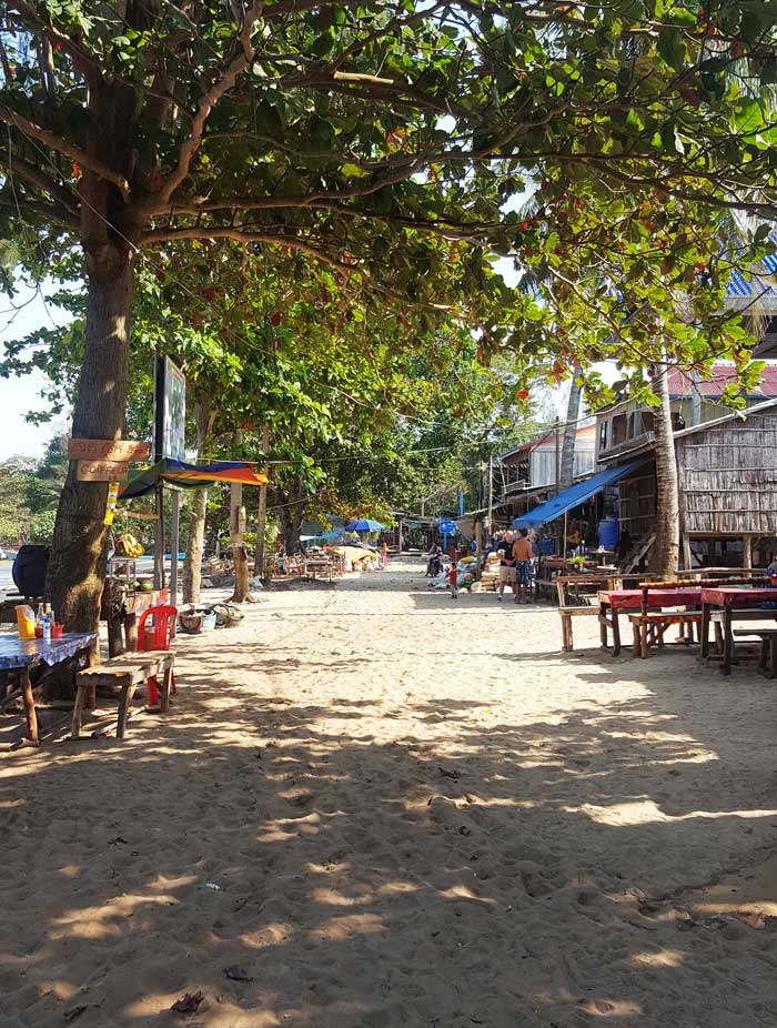 Chia sẻ kinh nghiệm du lịch bụi đảo Koh Rong Sanloem 10 - Làng M Pay Bay