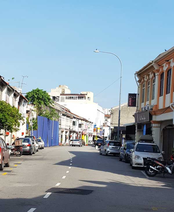 Chia sẻ kinh nghiệm du lịch bụi Penang Malaysia 27 - Penang Street Morning